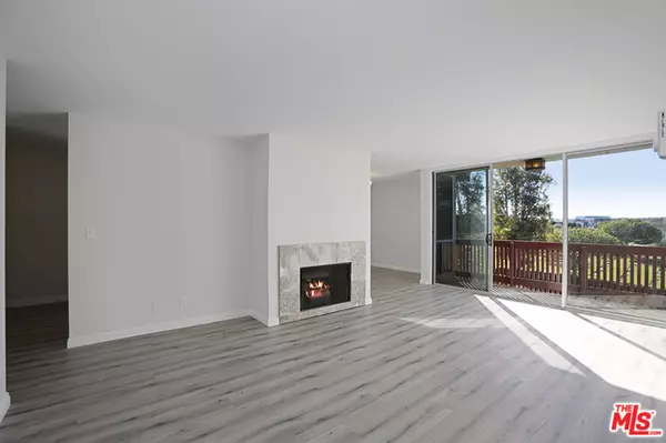 5875 DOVERWOOD DR #201, Culver City, CA 90230