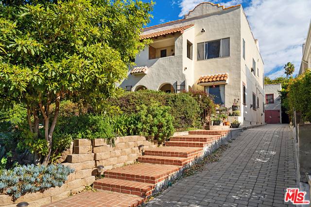 Pacific Palisades, CA 90272,556 VIA DE LA PAZ