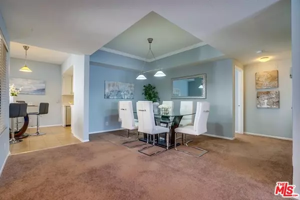 Sherman Oaks, CA 91403,4707 WILLIS AVE #209