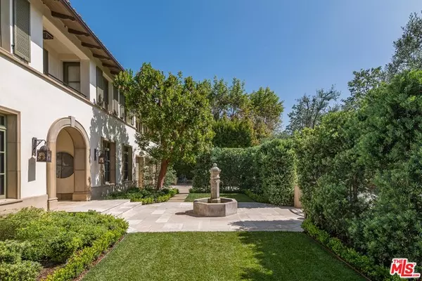 Pacific Palisades, CA 90272,1141 NAPOLI DR