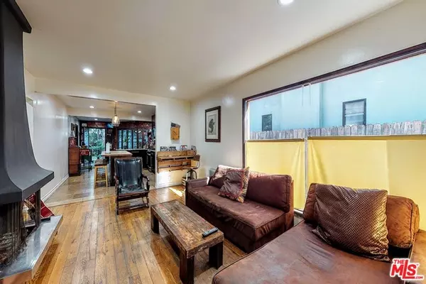 Marina Del Rey, CA 90292,2920 YALE AVE