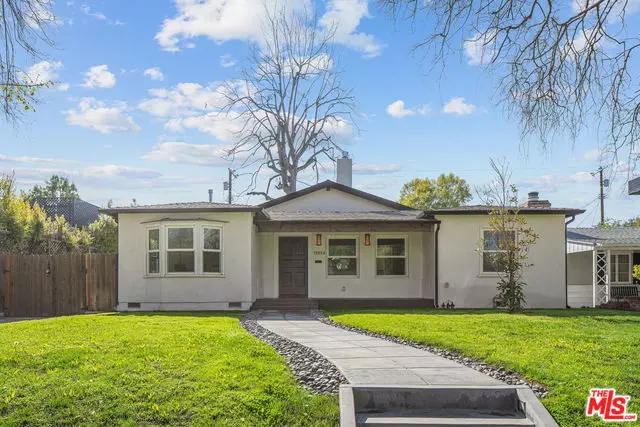 11814 HARTSOOK ST, Valley Village, CA 91607