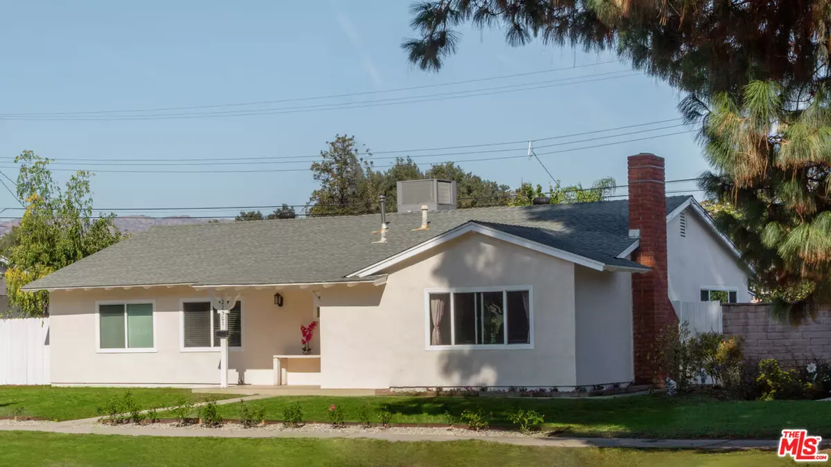 West Hills, CA 91307,22501 SATICOY ST