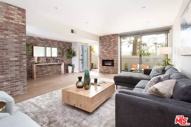 4310 Glencoe Avenue #8, Marina Del Rey, CA 90292