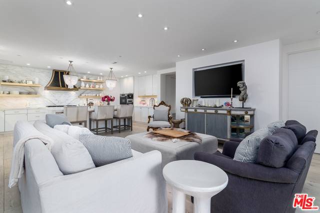 Beverly Hills, CA 90210,432 N OAKHURST DR #507