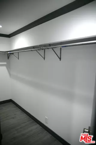 Pasadena, CA 91103,1467 N RAYMOND AVE