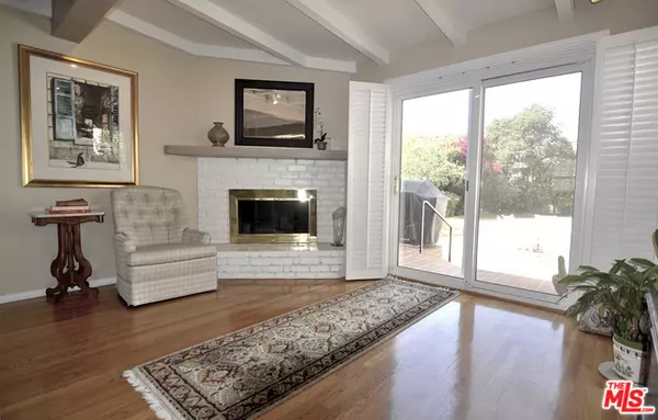 Encino, CA 91436,16677 LA MAIDA ST