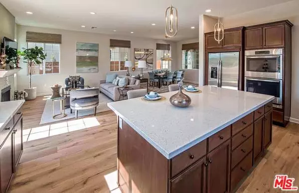 1521 Thorpe Trail #48, Oxnard, CA 93036