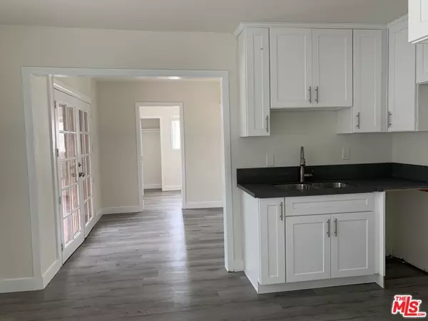 Compton, CA 90220,122 E INDIGO ST #A-C