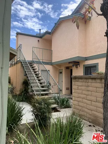 Long Beach, CA 90810,2184 SANTA FE AVE