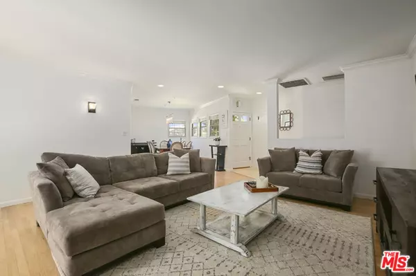 Encino, CA 91316,5123 ENFIELD AVE