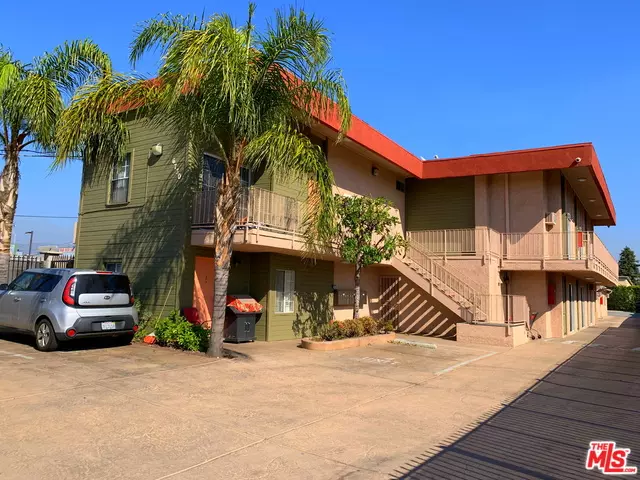 6730 VINELAND AVE, North Hollywood, CA 91606