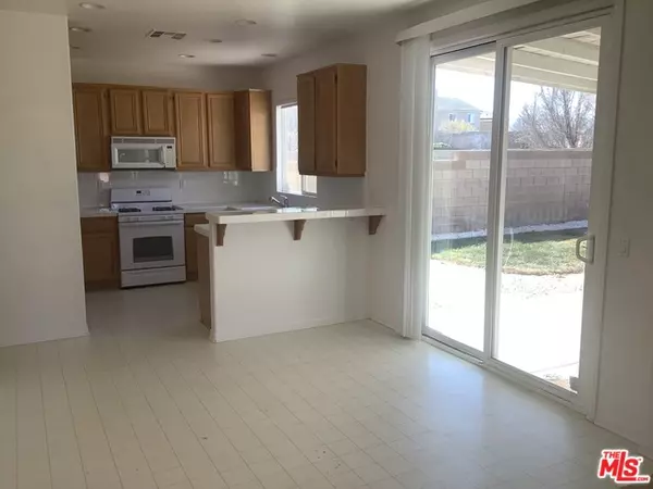 Lancaster, CA 93536,44015 MOCCASIN PL