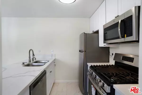 Canoga Park, CA 91304,8601 INTERNATIONAL AVE #126