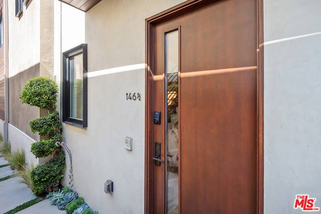 Los Angeles, CA 90048,146 S HAYWORTH AVE