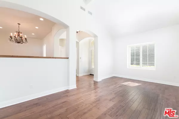 Westlake Village, CA 91361,818 RIM DR