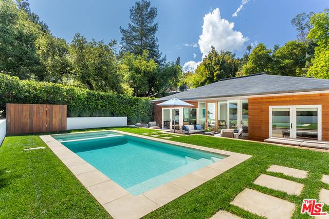 Gated Canyon Retreat with Pool - Hollywood Hills