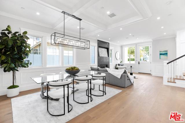 Pacific Palisades, CA 90272,1047 HARTZELL ST