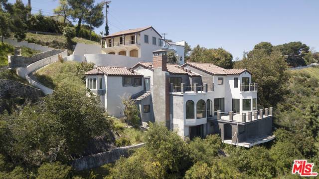 1666 SUMMITRIDGE DR, Beverly Hills, CA 90210