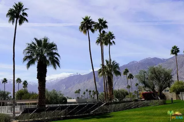 Palm Springs, CA 92262,841 N CERRITOS DR