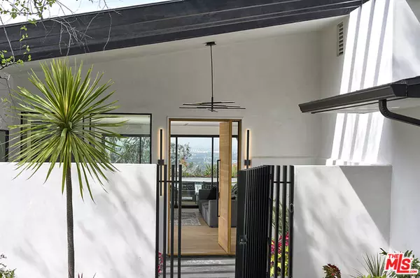 Encino, CA 91316,4235 ALONZO AVE