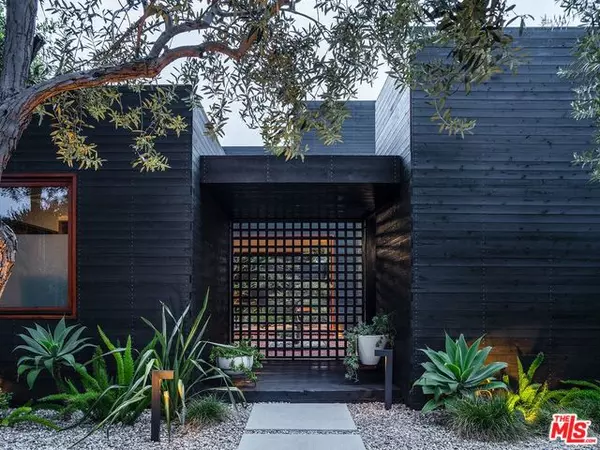 Venice, CA 90291,2233 WALNUT AVE