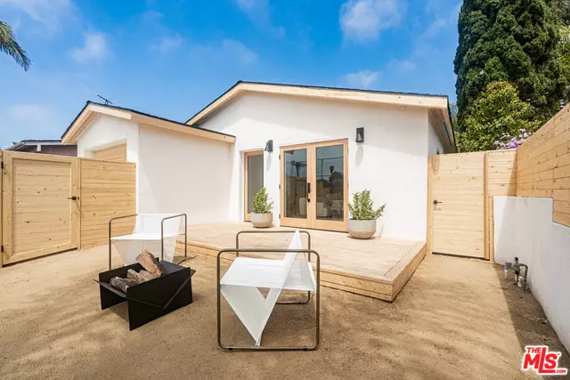 1030 OAKWOOD AVE, Venice, CA 90291