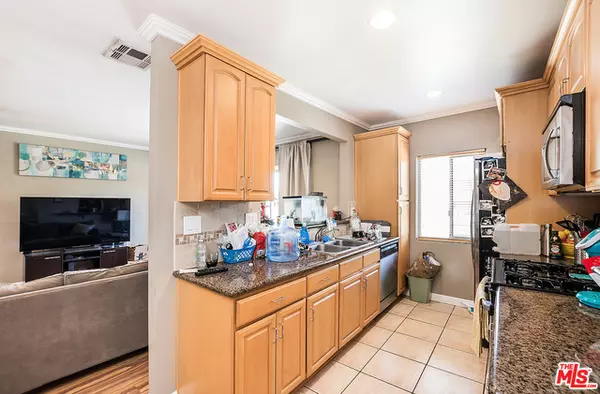 Sherman Oaks, CA 91423,5055 COLDWATER CANYON AVE #206