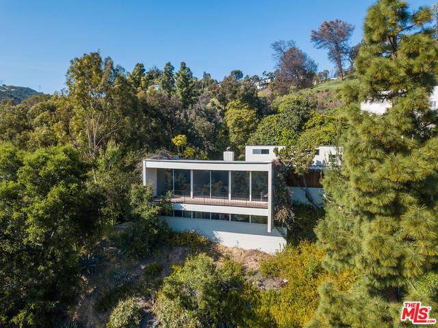 988 BLUEGRASS LN, Los Angeles, CA 90049
