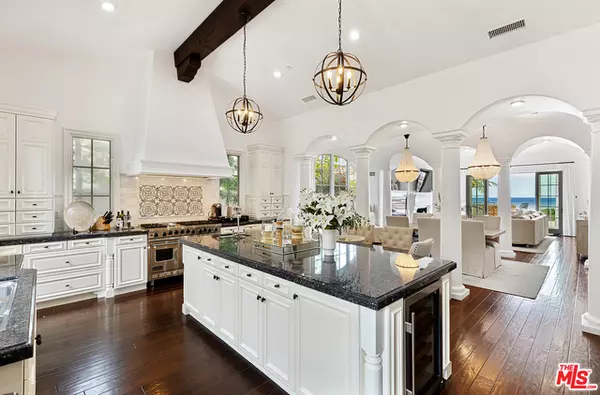 Newport Beach, CA 92657,12 CLIFFHOUSE