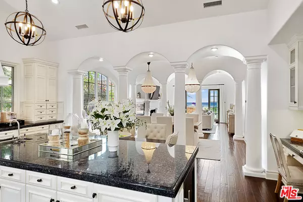 Newport Beach, CA 92657,12 CLIFFHOUSE