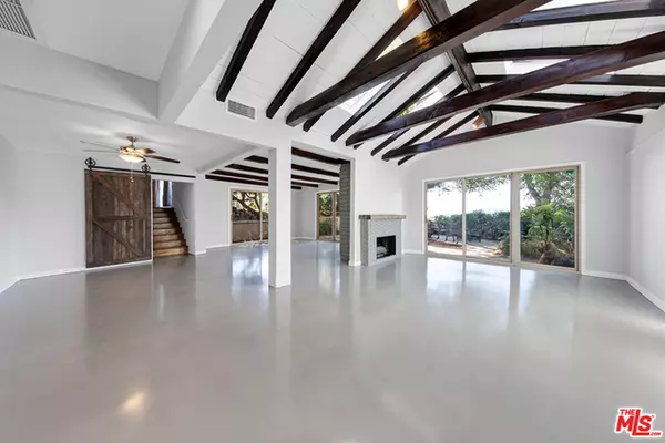 6201 GYRAL DR, Tujunga, CA 91042