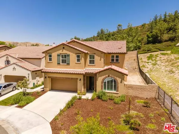 Santa Clarita, CA 91350,28200 nield CT