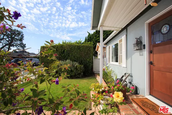 Venice, CA 90291,2420 CLOY AVE