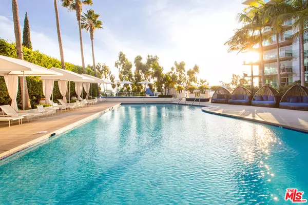 Marina Del Rey, CA 90292,13700 MARINA POINTE DR #521