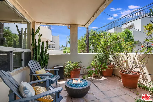 Venice, CA 90291,245 MAIN ST #111