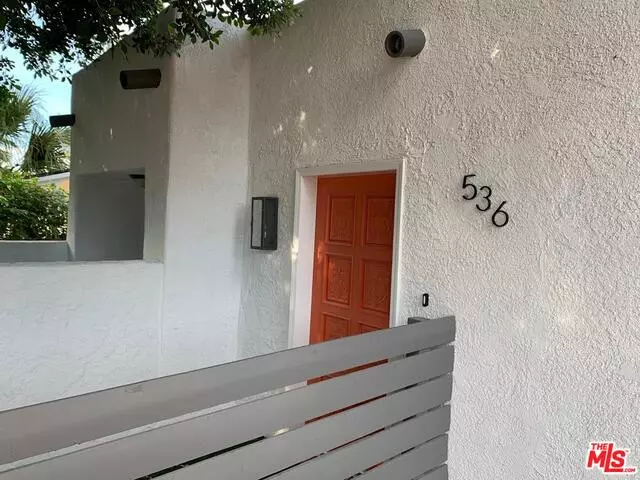 536 S Calle Palo Fierro, Palm Springs, CA 92264