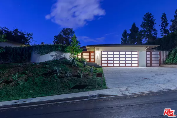 Encino, CA 91436,16231 Meadowridge Way