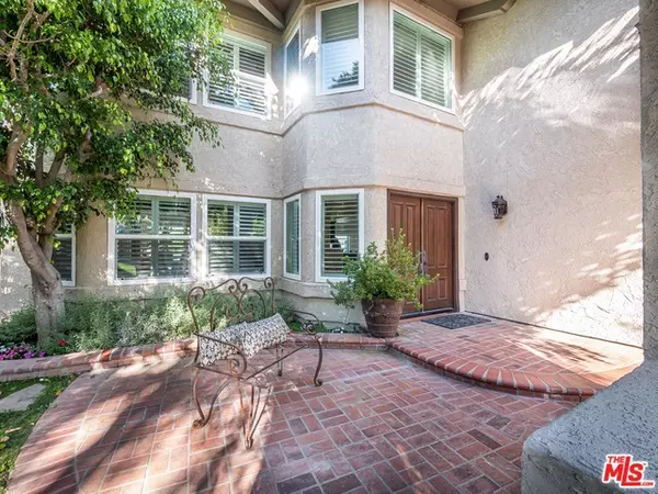 Thousand Oaks, CA 91362,3188 Versaille Ct