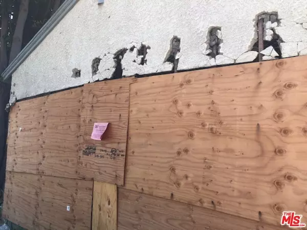 Compton, CA 90221,1820 E Pine St