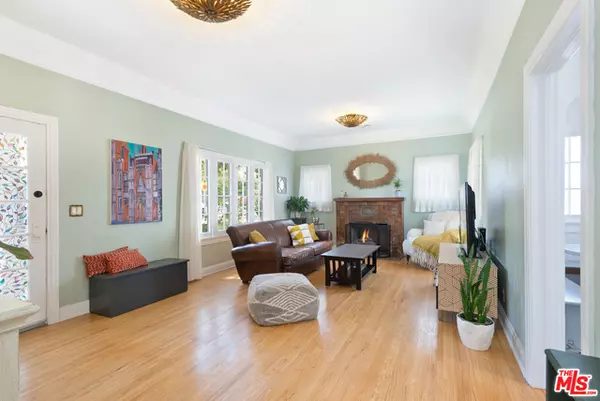 Glendale, CA 91206,620 Glenmore Blvd