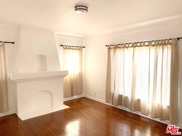 Los Angeles, CA 90016,5135 W 21St St