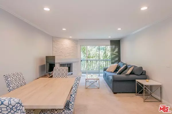 Woodland Hills, CA 91367,5535 Canoga Ave #212