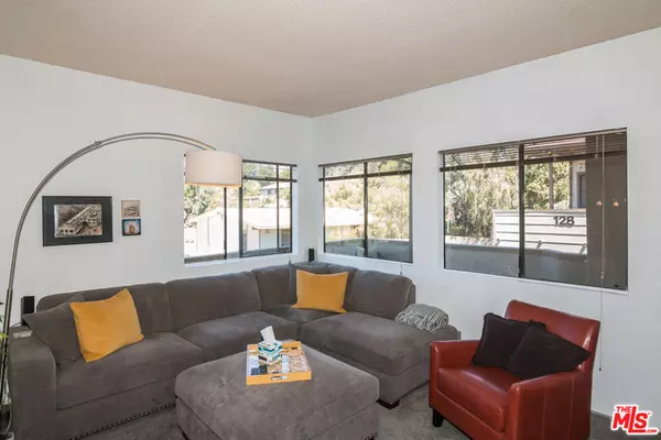 Thousand Oaks, CA 91362,134 Maegan Pl #5