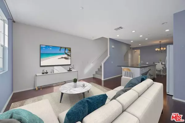 953 Acacia Ln, Montebello, CA 90640