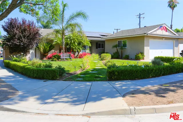 22023 Alamogordo Rd, Santa Clarita, CA 91350