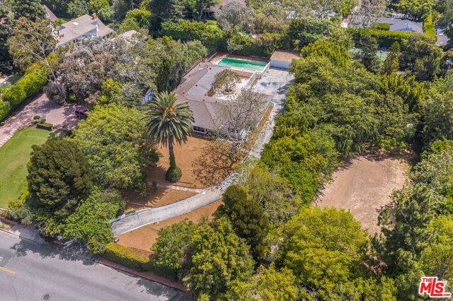 600 S Bundy DR, Los Angeles, CA 90049