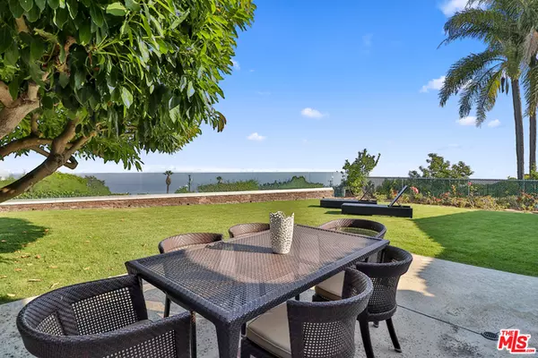 Rancho Palos Verdes, CA 90275,3216 Deluna Dr