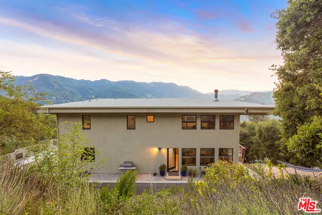 21140 Colina Dr, Topanga, CA 90290