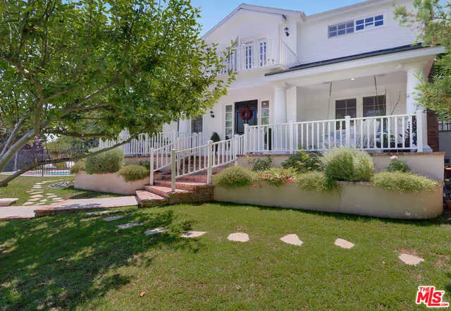 14550 Greenleaf St, Sherman Oaks, CA 91403